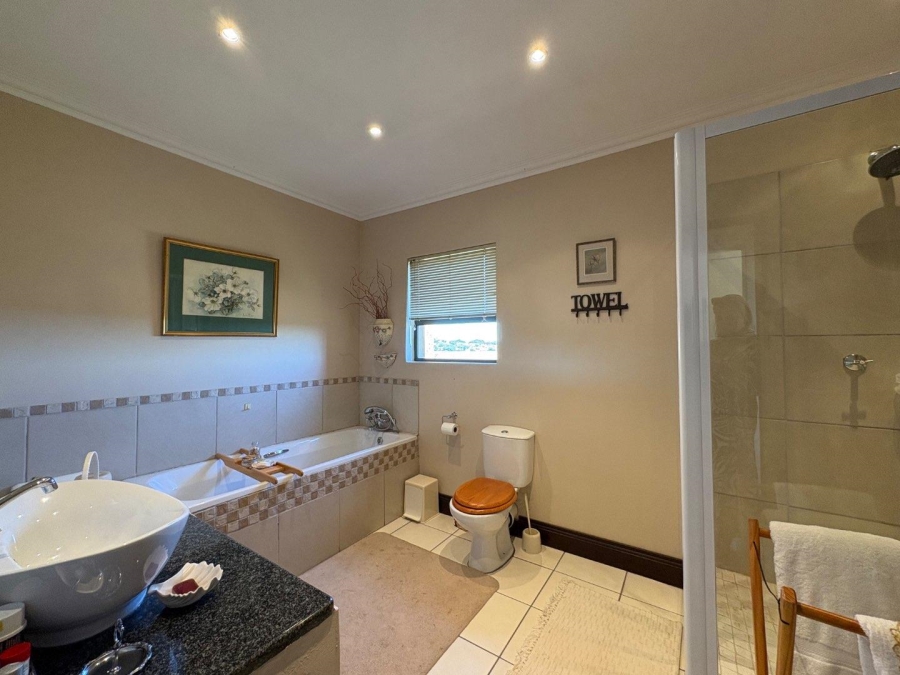 4 Bedroom Property for Sale in Woodland Hills Free State